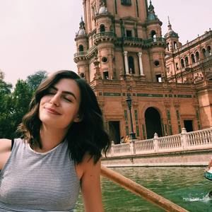 Meet your Posher, Emma